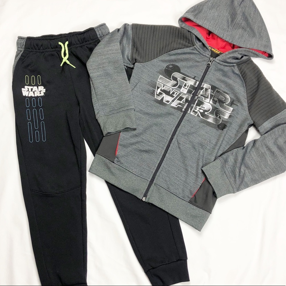 !! SOLD !! Boys Star Wars Zip up Hoodie & Pants